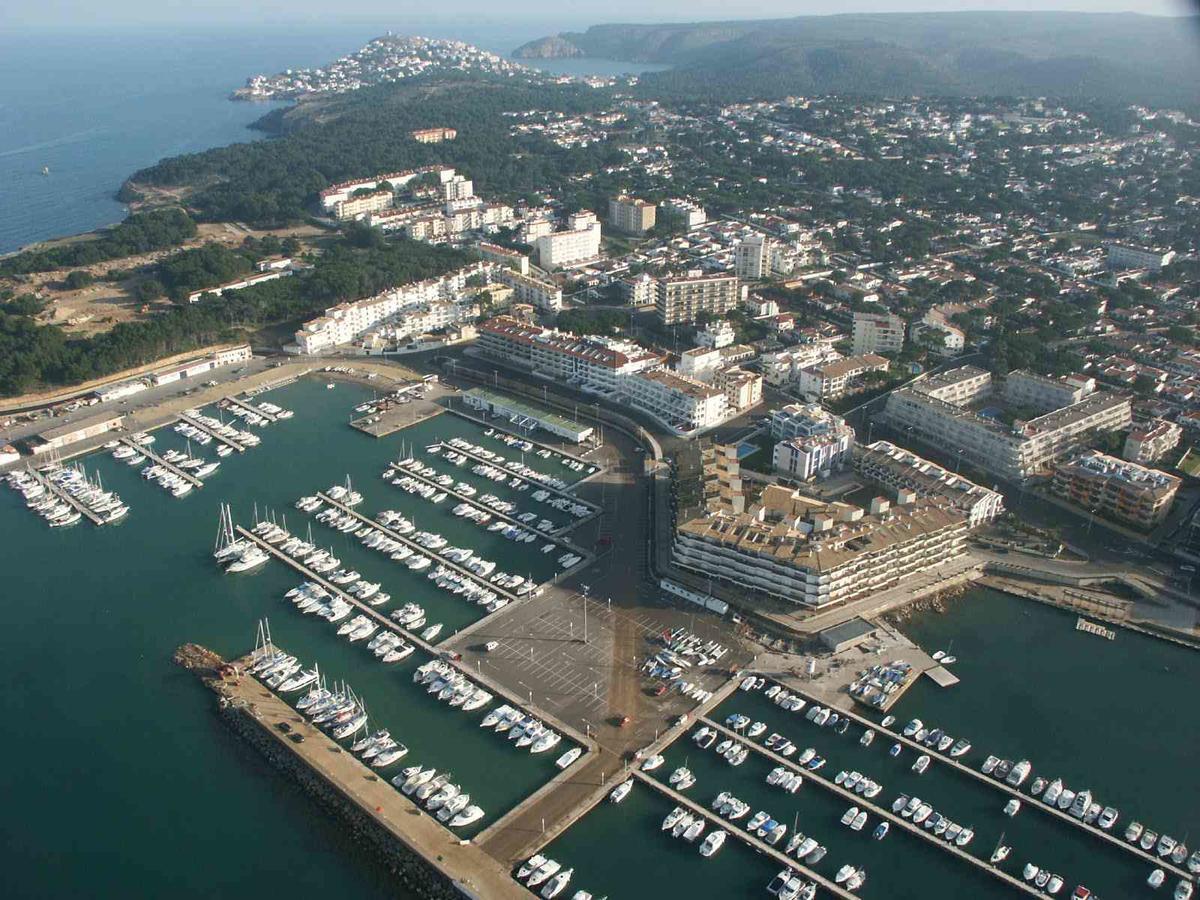 Avinguda Montgo L'Escala Exterior foto